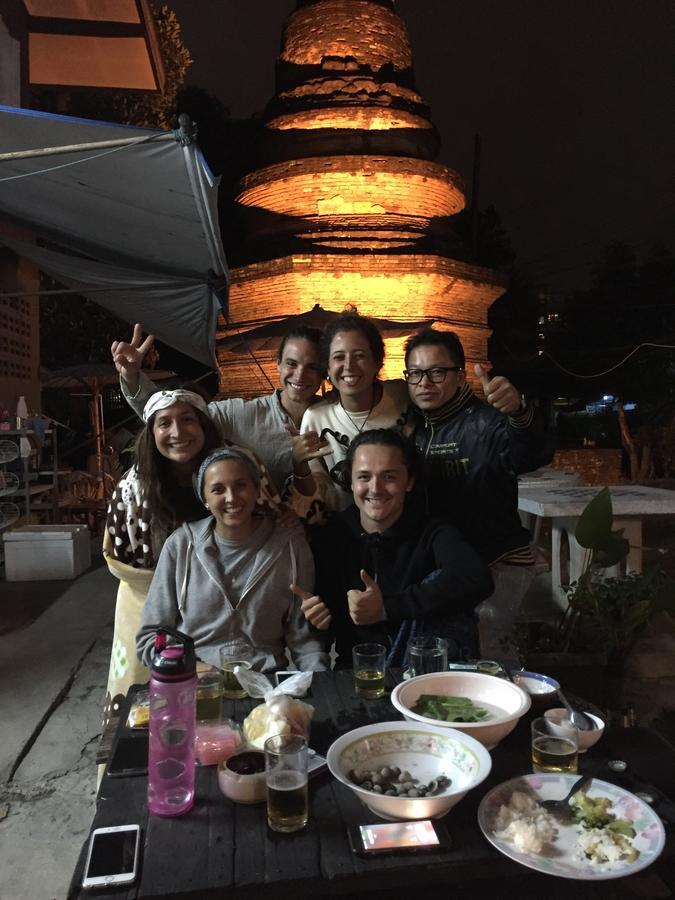 Tiger House Hostel (Adults Only) Chiang Mai Bagian luar foto