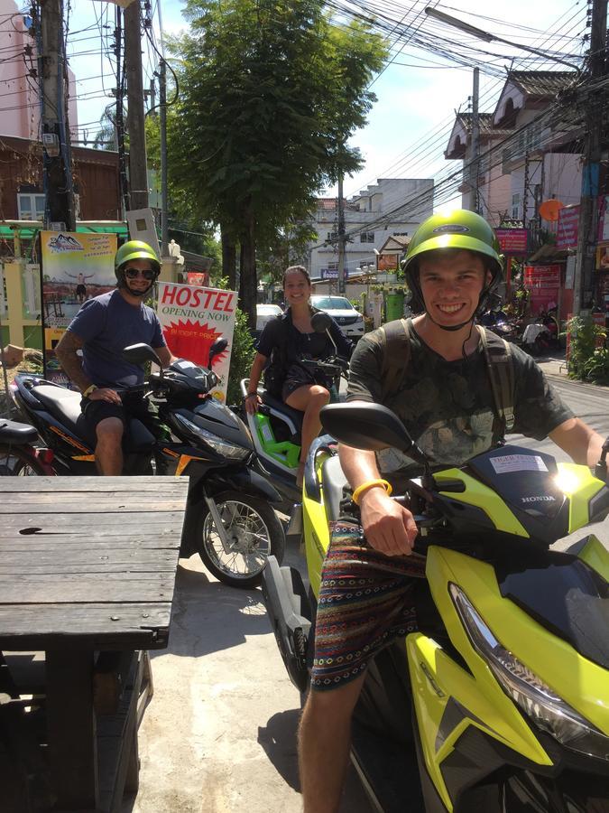 Tiger House Hostel (Adults Only) Chiang Mai Bagian luar foto