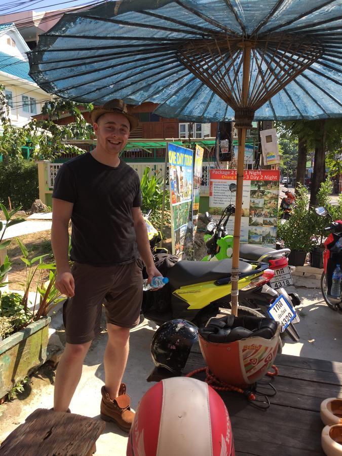 Tiger House Hostel (Adults Only) Chiang Mai Bagian luar foto