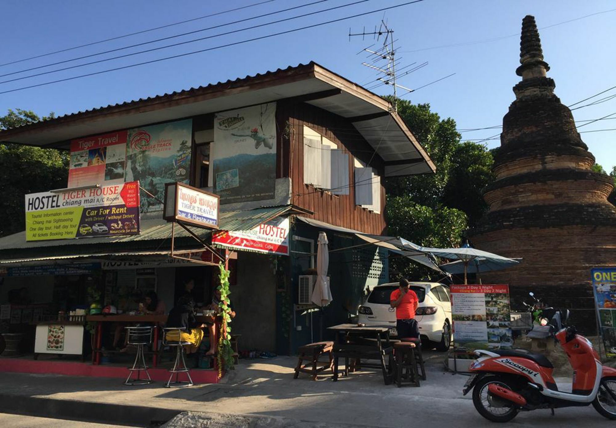 Tiger House Hostel (Adults Only) Chiang Mai Bagian luar foto