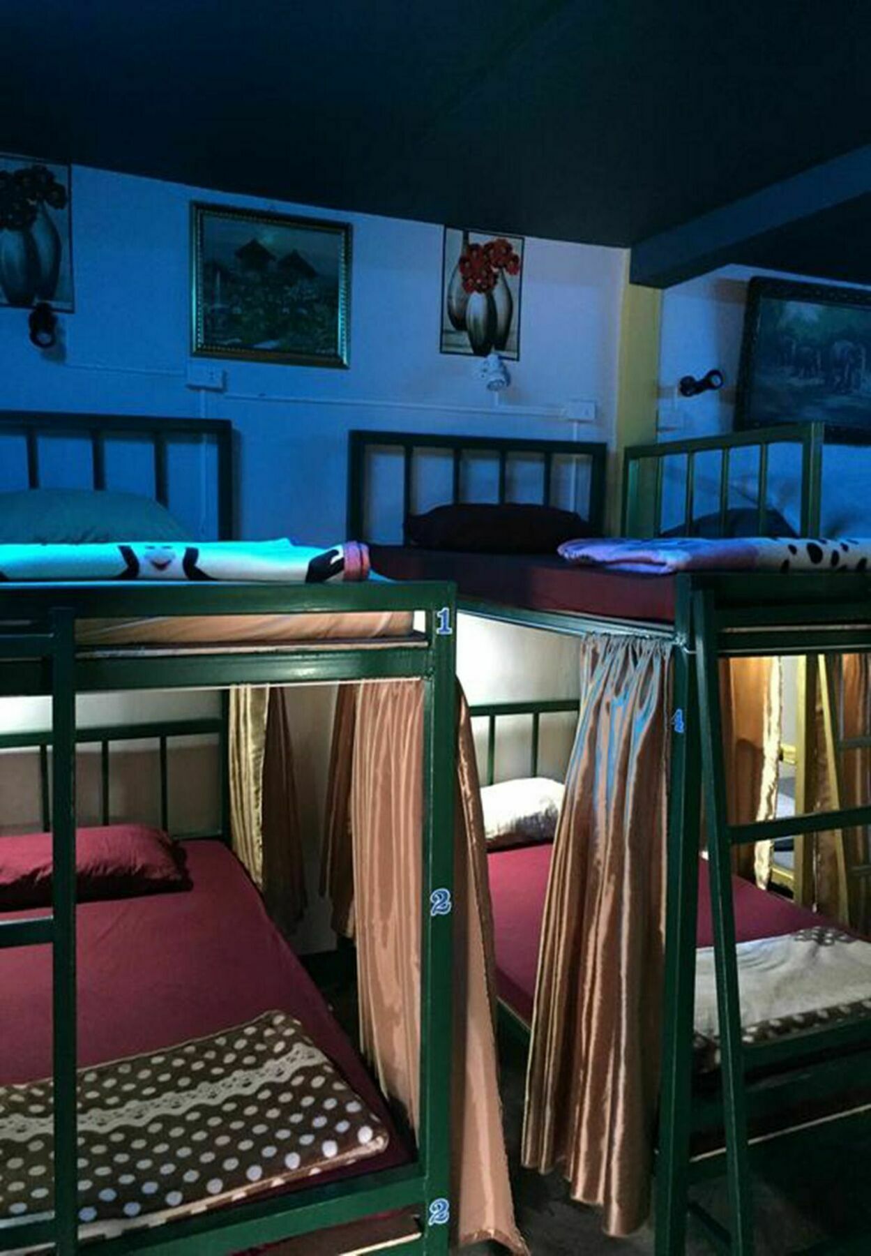 Tiger House Hostel (Adults Only) Chiang Mai Bagian luar foto